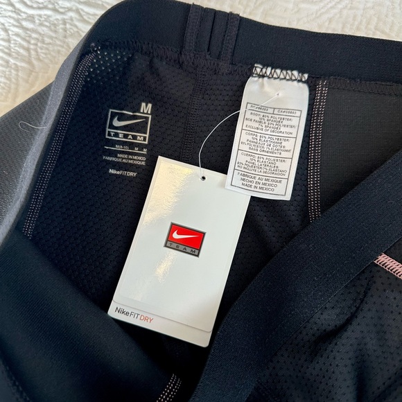 Nike Dri Fit Shorts Fast Pitch Athletic Sz Med NWT - Picture 6 of 7